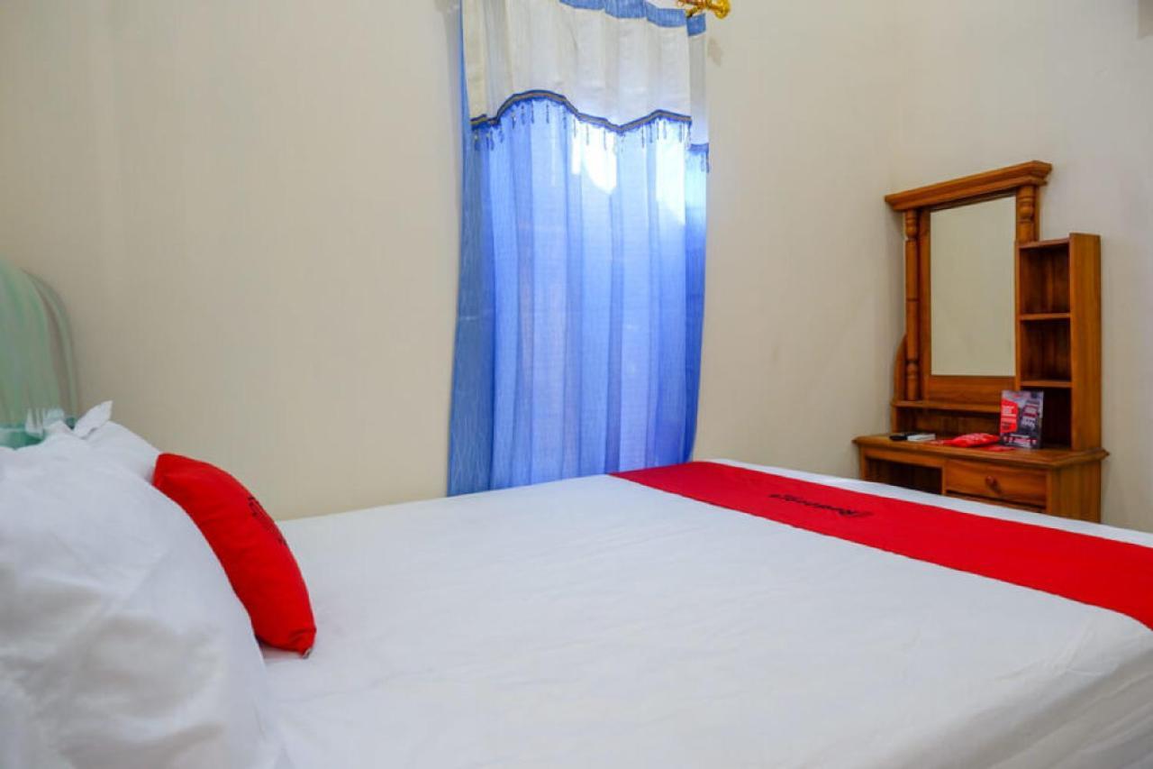 Отель Reddoorz @ Jalan Raya Kaliwungu Selatan Kendal Экстерьер фото